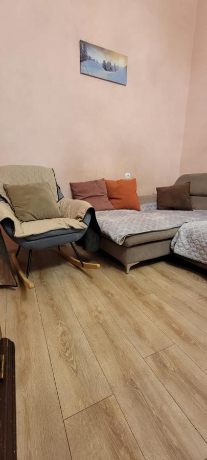 Honey Apartment Тбилиси Екстериор снимка